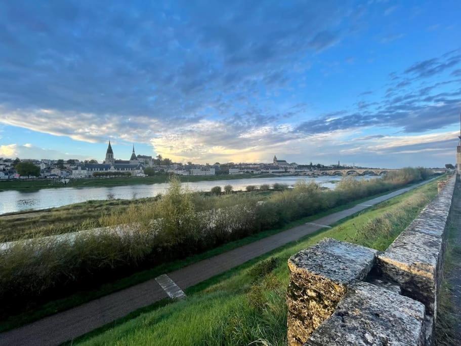 A Cote De La Loire Blois Exterior foto